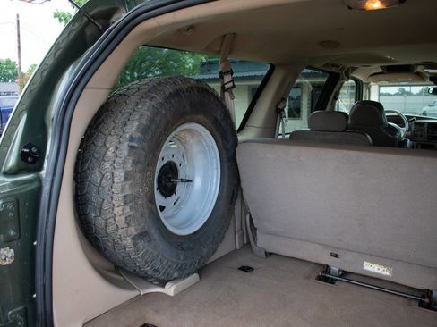 Used 2003 Ford Excursion Eddie Bauer image 33