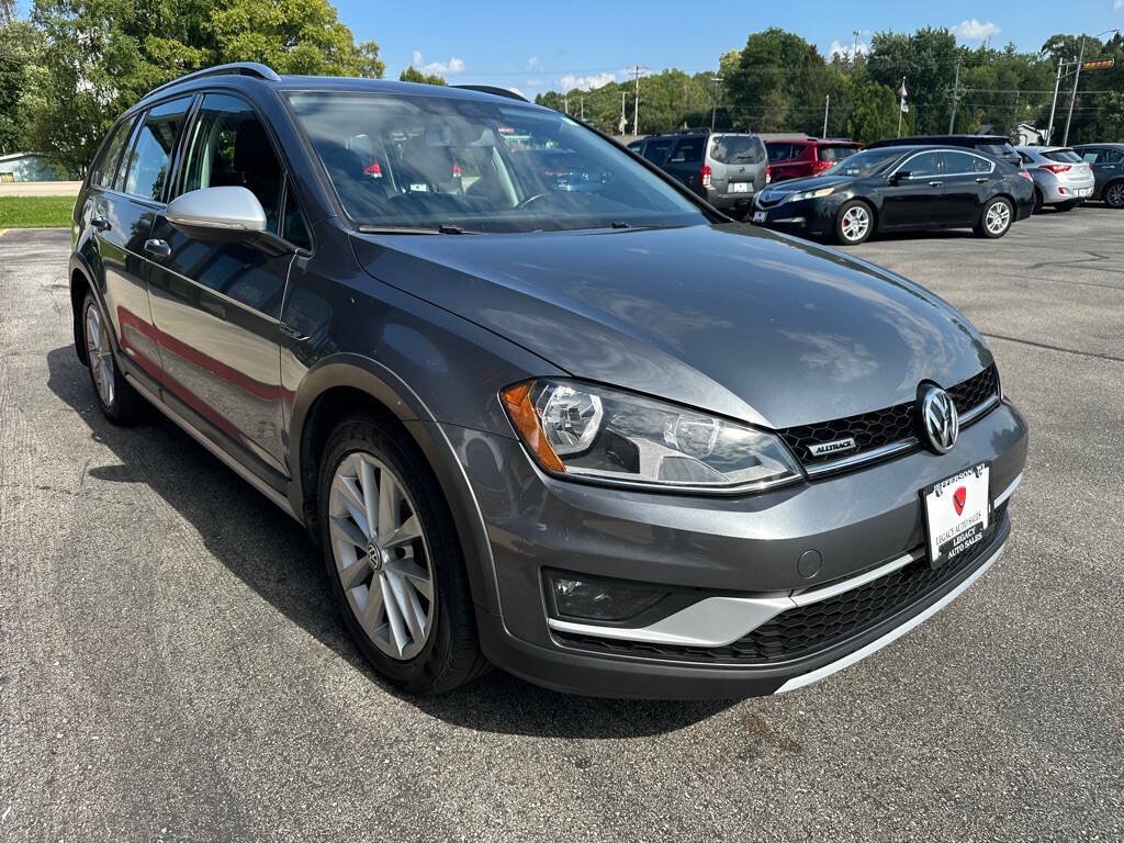 Used 2017 Volkswagen Golf Alltrack SE AWD/4WD image 6