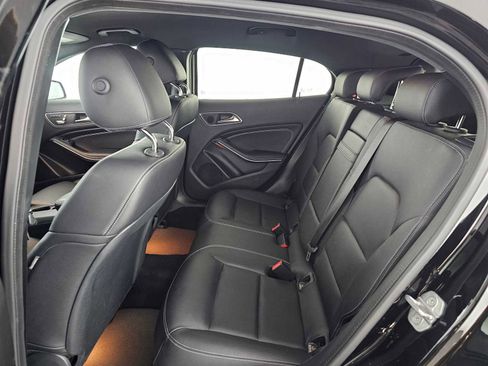 Used 2020 Mercedes-Benz GLA 250 image 16