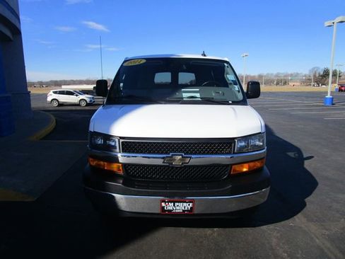 Used 2021 Chevrolet Express 2500 LT w/ LT Preferred Equipment Group image 8