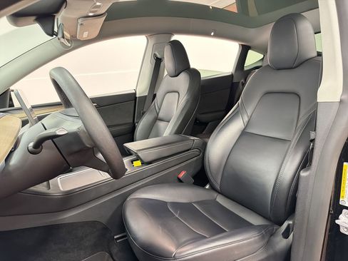 Used 2023 Tesla Model Y Performance image 21