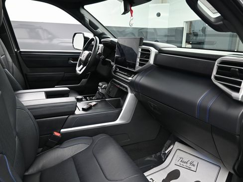 Used 2022 Toyota Tundra Platinum image 37