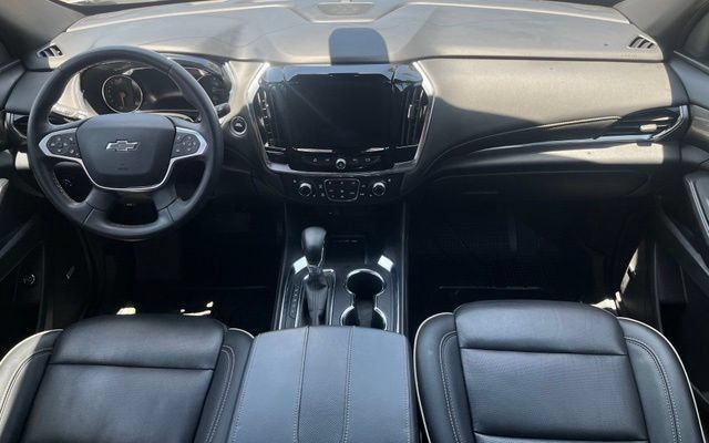 Used 2023 Chevrolet Traverse Premier w/ Redline Edition FWD image 15