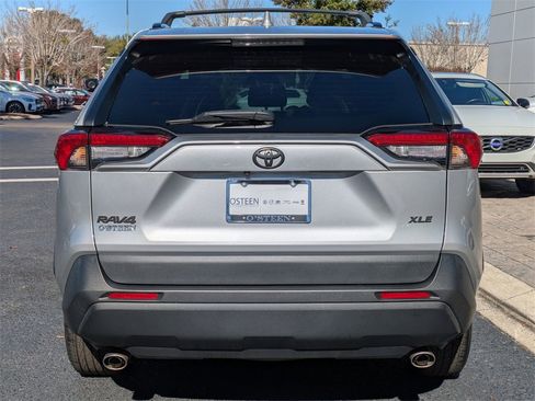 Used 2023 Toyota RAV4 XLE image 5