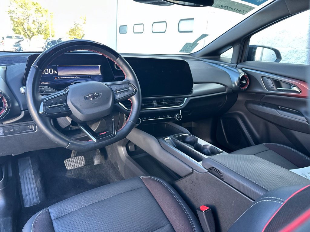 Used 2024 Chevrolet Equinox EV RS FWD image 8