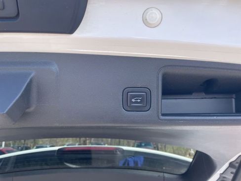 Used 2019 GMC Terrain SLT w/ Preferred Package image 10