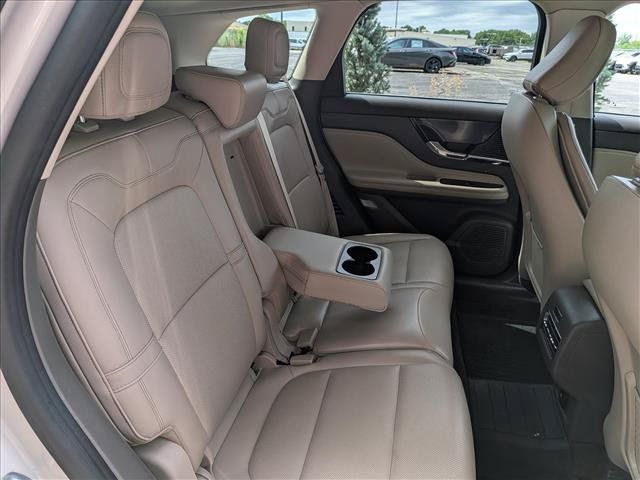 Used 2022 Lincoln Corsair AWD w/ Equipment Group 101A image 16