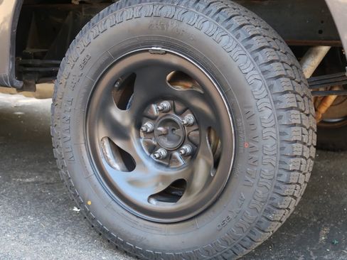 Used 2003 Ford F150 XL RWD image 8