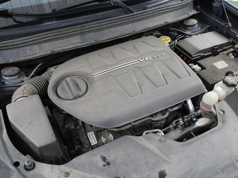 Used 2021 Jeep Cherokee Latitude Lux w/ Sun & Sound Group FWD image 44