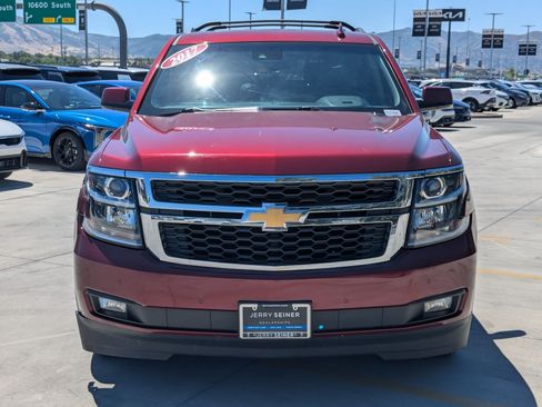 Used 2017 Chevrolet Suburban LT AWD/4WD image 8