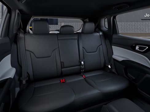 New 2026 Jeep Compass Limited AWD/4WD image 15