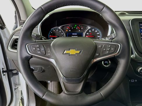 Used 2024 Chevrolet Equinox LT w/ Driver Convenience Package AWD/4WD image 15