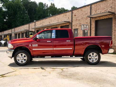 Used 2015 RAM 2500 Laramie AWD/4WD image 4