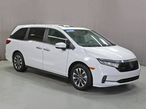 Certified 2024 Honda Odyssey EX-L image 1