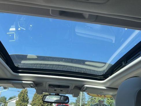 Used 2016 Subaru Forester 2.5i Touring w/ Eyesight & Navigation System AWD/4WD image 23