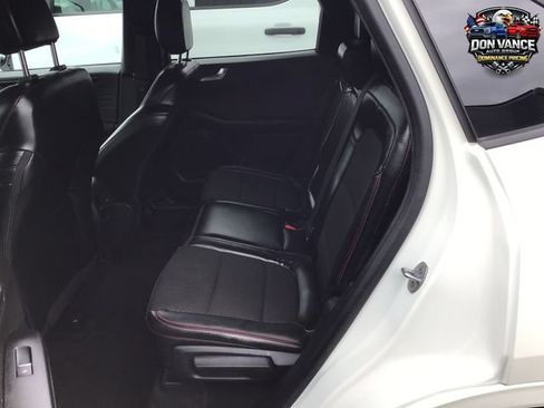 Used 2024 Ford Escape ST-Line w/ Tech Pack #1 FWD image 9