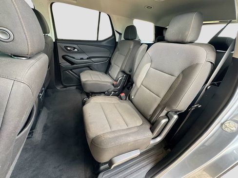 Used 2020 Chevrolet Traverse LT FWD image 23