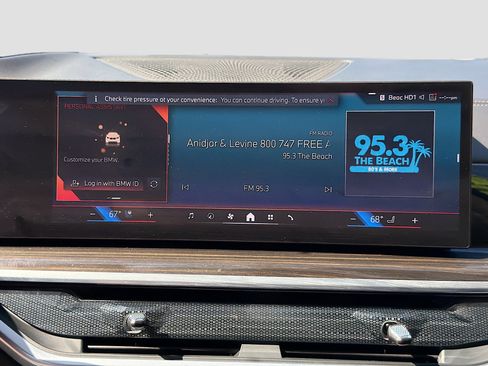 Used 2024 BMW X7 xDrive40i image 31