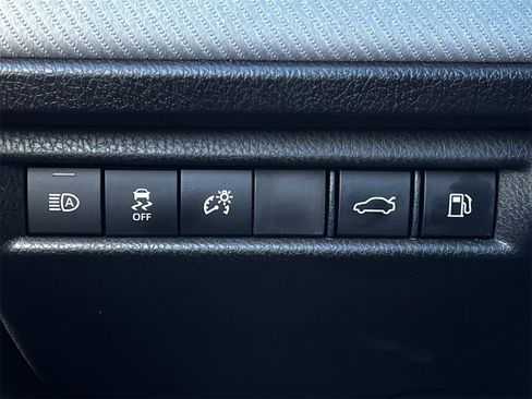 Used 2025 Toyota Camry SE image 20