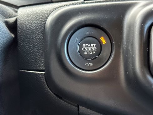 Used 2021 Jeep Wrangler Unlimited Sport image 25