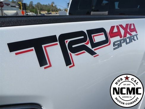 Used 2021 Toyota Tacoma TRD Sport image 26