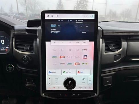 Used 2024 Ford Expedition Max Platinum image 16