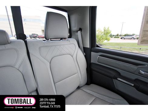 Used 2024 RAM 1500 Limited AWD/4WD image 12
