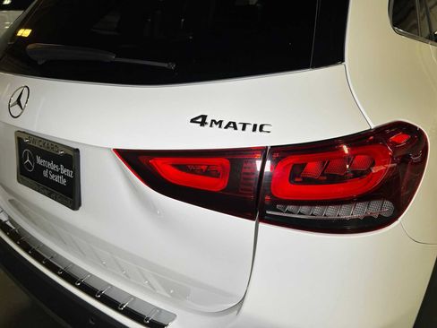 Certified 2021 Mercedes-Benz GLA 250 4MATIC image 15