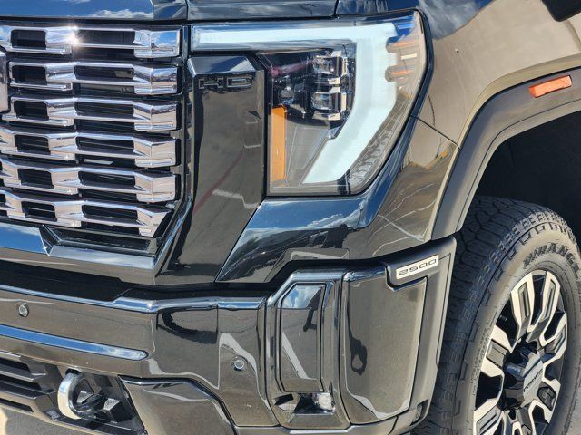 Used 2025 GMC Sierra 2500 Denali Ultimate AWD/4WD image 9