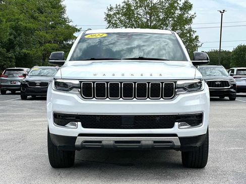 Used 2024 Jeep Wagoneer Series III AWD/4WD image 10