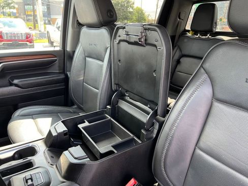Used 2024 GMC Sierra 2500 Denali w/ Denali Reserve Package AWD/4WD image 19