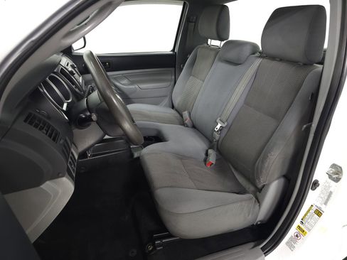 Used 2013 Toyota Tacoma 2WD Regular Cab image 13