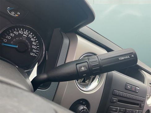 Used 2014 Ford F150 XLT w/ Trailer Tow Package image 29