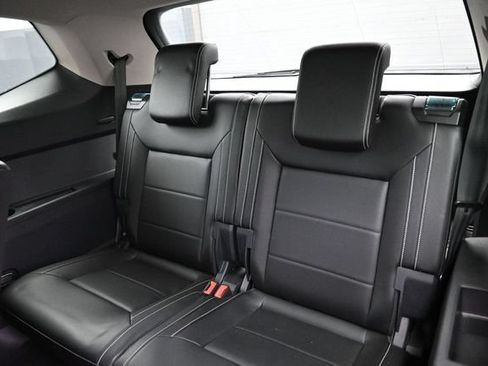 Used 2023 Volkswagen Atlas SE w/ Panoramic Sunroof Package FWD image 31