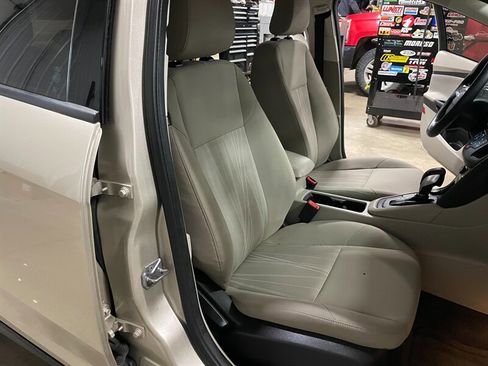 Used 2018 Ford Focus SE image 17