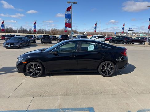 Used 2019 Honda Civic Sport image 8