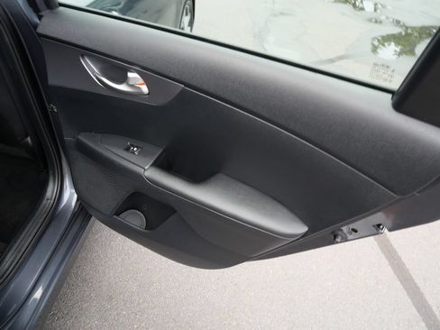 Used 2021 Kia Forte LXS FWD image 24