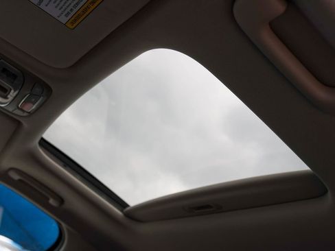 Used 2025 Kia Telluride S image 12