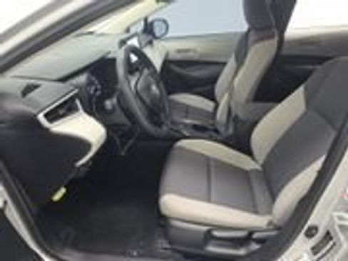 Used 2025 Toyota Corolla LE FWD image 7