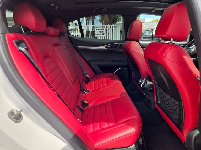 Used 2023 Alfa Romeo Stelvio Veloce AWD/4WD image 20