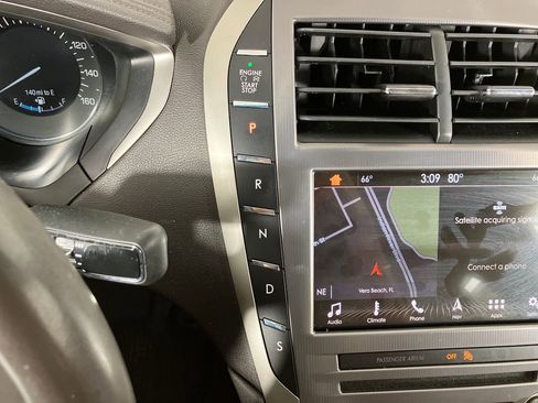 Used 2018 Lincoln MKZ Select w/ Technology Package image 27