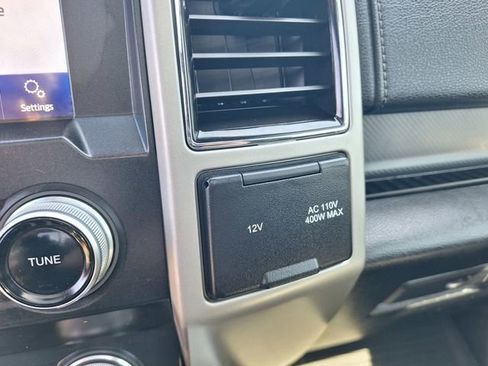 Used 2020 Ford F150 Lariat w/ Equipment Group 502A Luxury AWD/4WD image 27