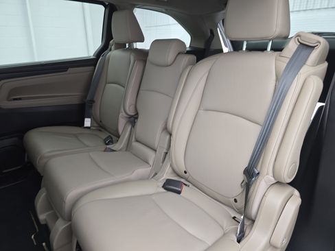 Used 2024 Honda Odyssey EX-L image 15