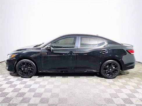 Used 2025 Nissan Sentra SR w/ Midnight Edition image 5