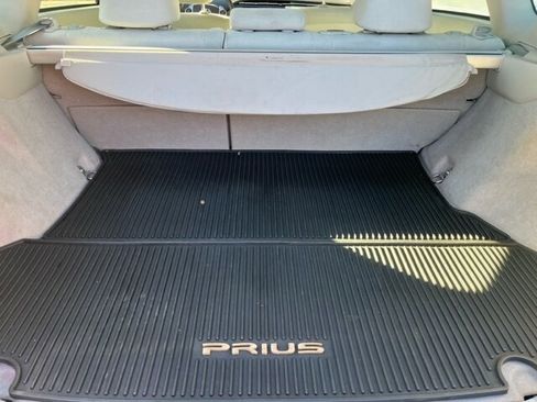 Used 2010 Toyota Prius Two image 26