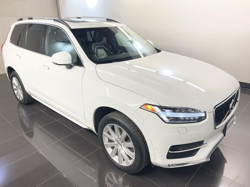 Used 2016 Volvo XC90 T6 Momentum w/ Momentum Plus Package image 1