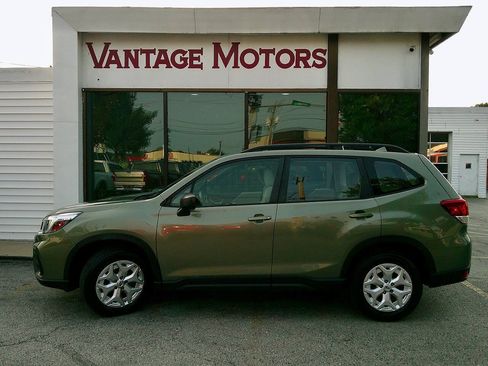 Used 2021 Subaru Forester AWD/4WD image 8
