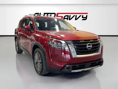 Used 2024 Nissan Pathfinder SL w/ SL Premium Package AWD/4WD image 1