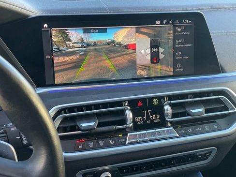 Used 2022 BMW X5 xDrive40i w/ Premium Package image 18