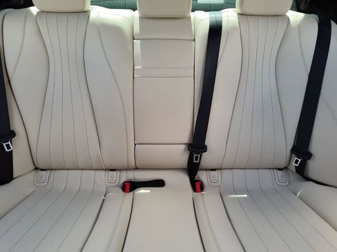 Used 2019 Mercedes-Benz E 300 image 34